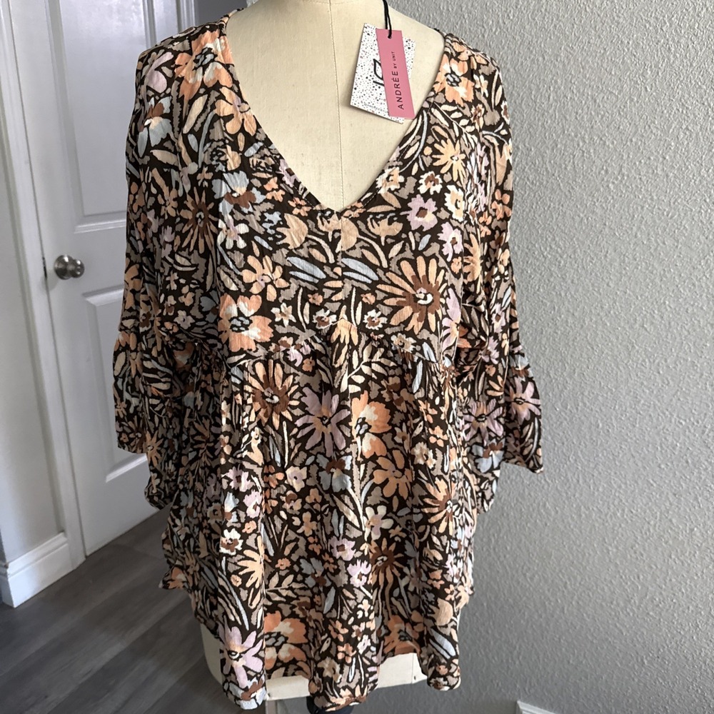 Andree By Unit Blouse Women's V-neck Small Bell Sleeve Floral Boho Shirt NWT
